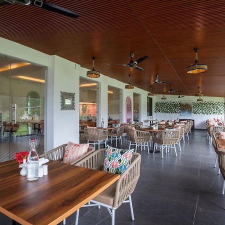 Stone Wood Hotel Amboli Amboli  Dış mekan fotoğraf