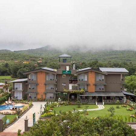 Stone Wood Hotel Amboli Amboli  Dış mekan fotoğraf