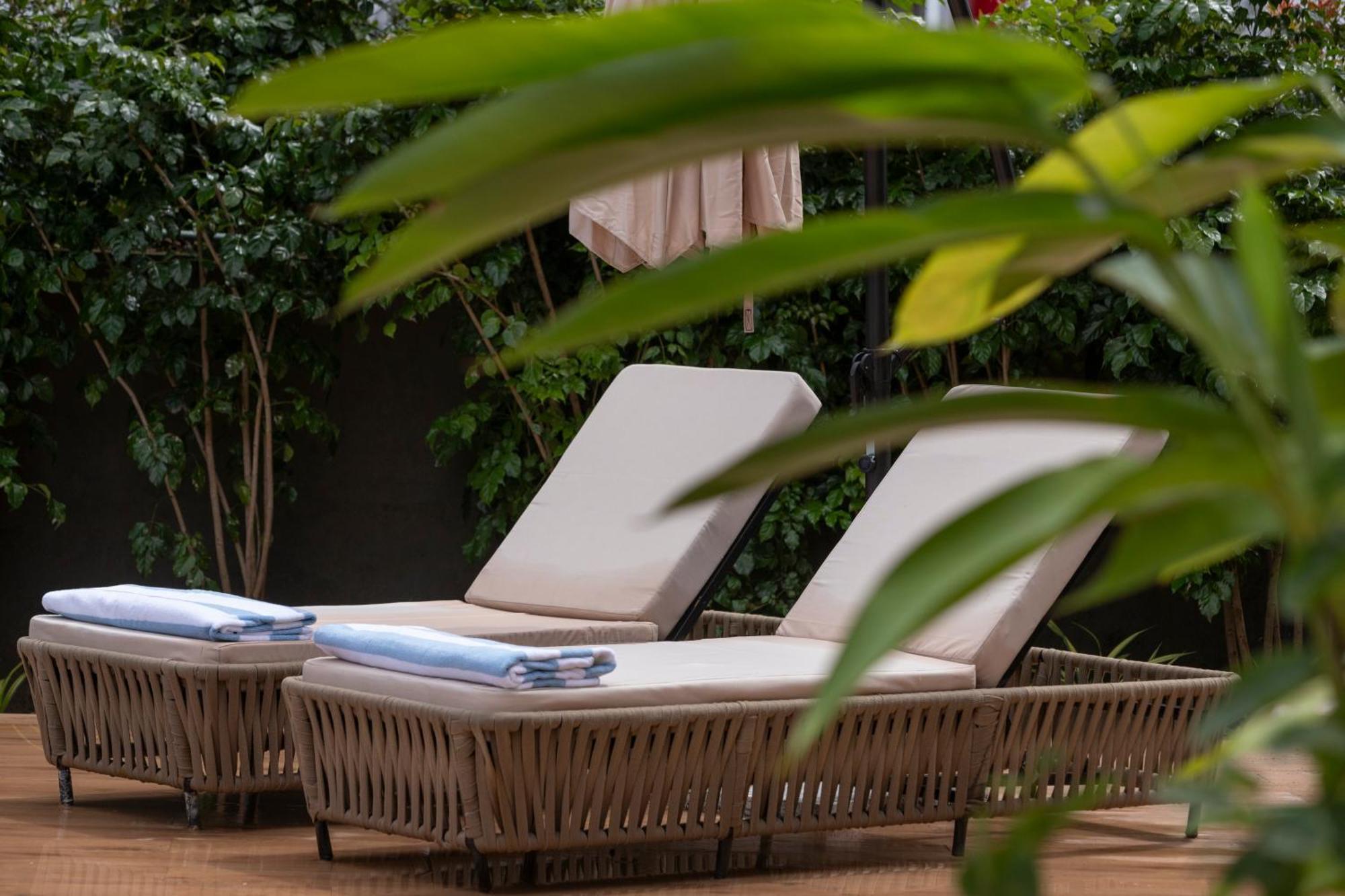 Stone Wood Hotel Amboli Amboli  Dış mekan fotoğraf