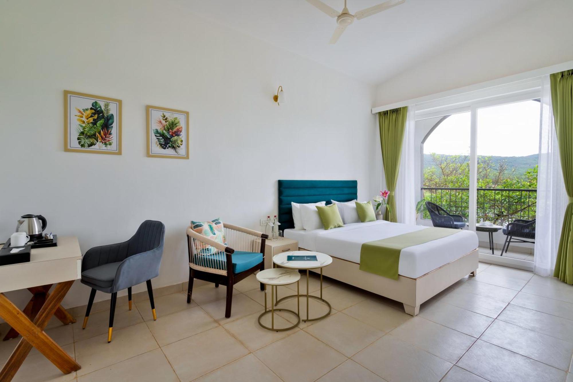 Stone Wood Hotel Amboli Amboli  Dış mekan fotoğraf